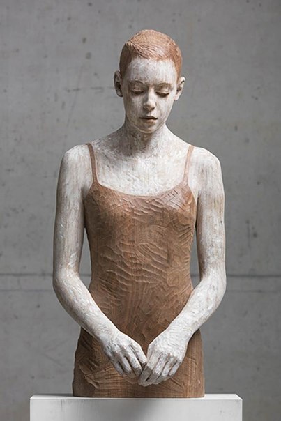 Реалистичные скульптуры из дерева от Bruno Walpoth