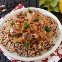 Свинина с консервированными лимонами и арахисом