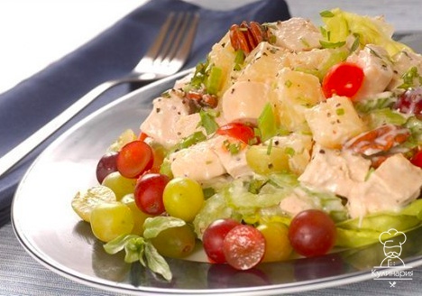 САЛАТ КУРИНЫЙ С ВИНОГРАДОМ