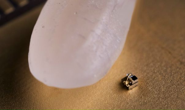 Мини-компьютер толщиной всего в 0,3 мм