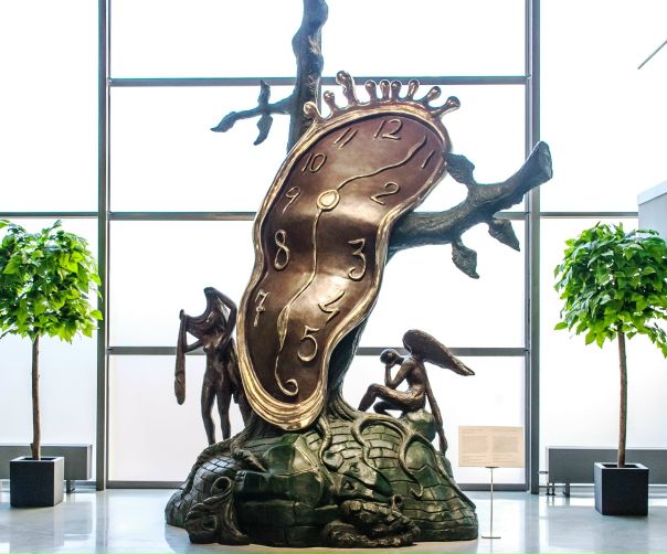 Выходные в музее Эрарта  Ловите момент!