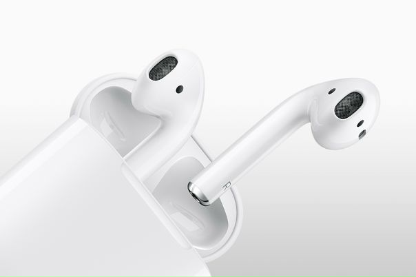Беспроводные наушники Apple AirPods 2 и накладная модель выйдут только в 2019 году
