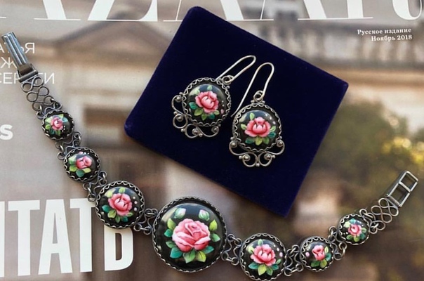 Комплект в наличии. Финифть. Ручная работа