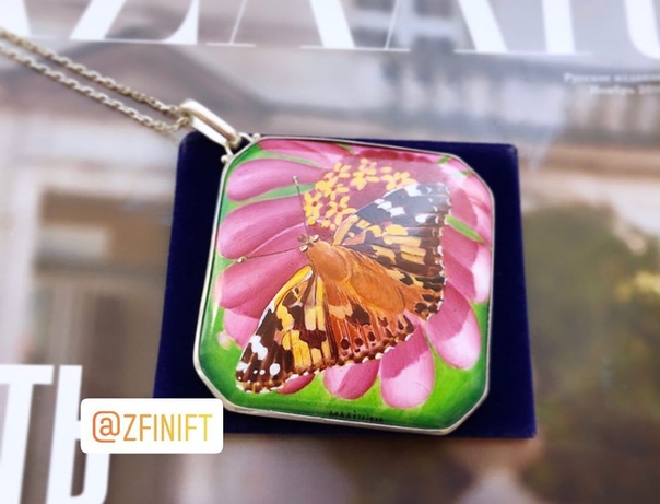 Кулон в наличии. Финифть. Ручная работа