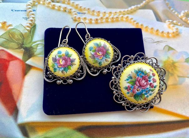 Комплект в наличииРучная работа 