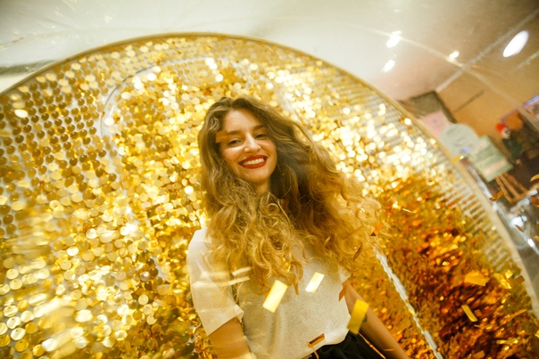 Главный праздник красоты этого лета - Krygina Beauty Day, состоялся в эту субботу в Москве. И конечно же Pantene не смог остаться в стороне: на нашем корнере гости мероприятия могли подобрать идеальные средства по уходу за волосами, принять участие в фотоконкурсе в нашей фотозоне и выиграть замечательные призы, а также получить свою порцию отличного настроения С удовольствием вспоминаем, как это было!