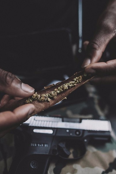 Old School — самый ранний жанр хип-хопа. Олдскул отличается от остальных направлений хип-хопа своим относительно упрощенным речитативом — большинство строк занимают примерно одинаковое время, а речевые ритмы редко изменяют направление по ходу битов композиции.