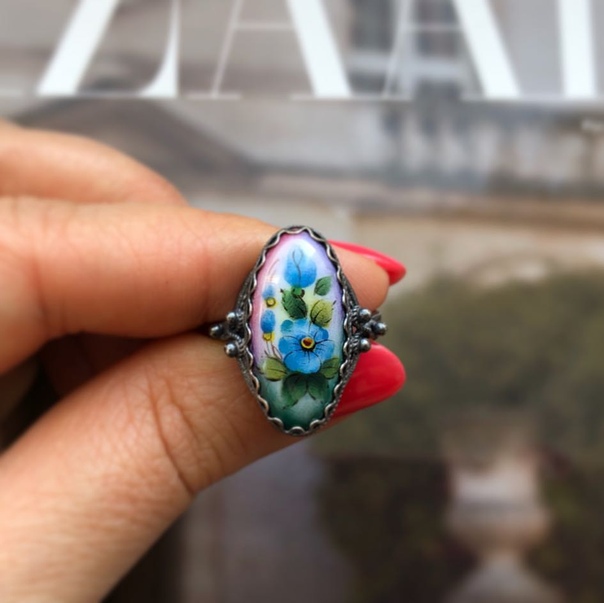Кольца в наличии#русскийстиль #ростовскаяфинифть #ярмаркамастеровмосква #ярмаркамастеров #финифть #russianstyle #russiandesigners #enameljewelry #enamelpin #enamelpins #enameljewellery #жарптица #лобня #москва #ручнаяработа #enameling #jewelryenamel #горячаяэмаль #hotenamel #jewellery #jewelrydesign #jewellerymaker #jewelleryaddict #enamelart #enameljewellery #enameledjewelry #перстень #кольцо #hotenamel