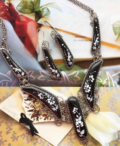 Колье и серьги в наличии. Финифть. Ручная работа