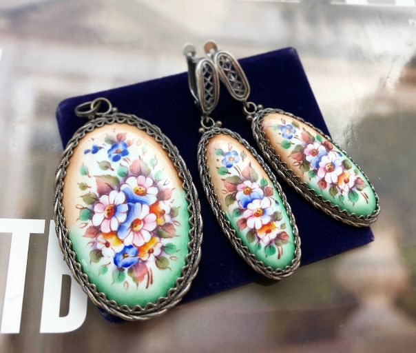 Кулон и серьги в наличии Ручная работа 