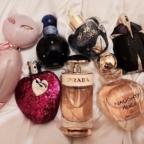 Сколько здесь любительниц хороших духов