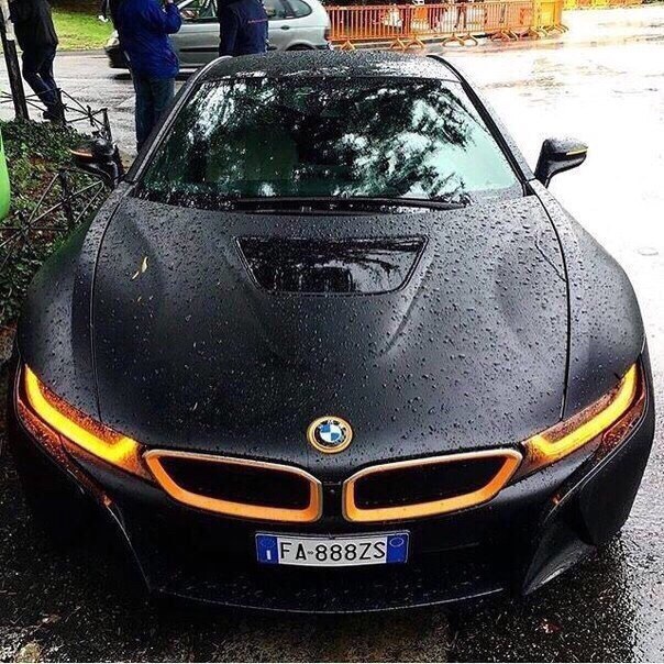 BMW i8 