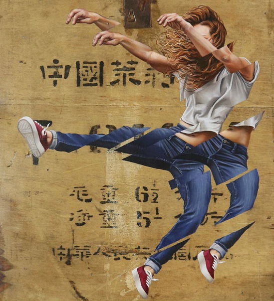 Джеймс Балло (James Bullough) рисует различных людей в движении: танцоров, спортсменов и полуобнаженных женщин. Благодаря необычному делению на фрагменты, картины более ясно показывают момент движения. 