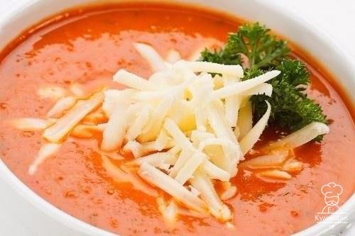 ДОМАШНИЙ ТОМАТНЫЙ СУП С ГРЕНКАМИ И СЫРОМ
