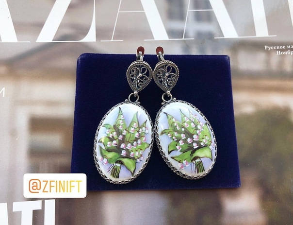 Серьги выполнены в технике Финифть. Ручная работа