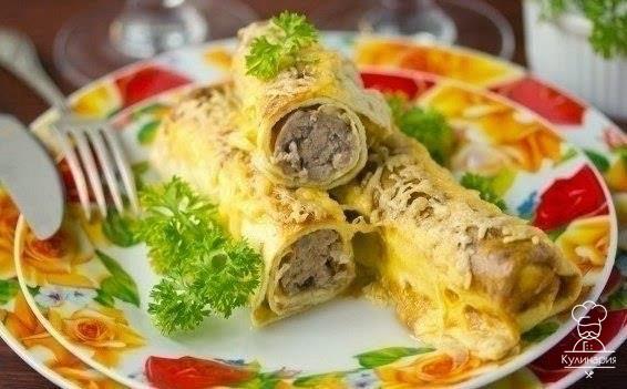 Яичные рулетики с мясной начинкой - отличный завтрак!