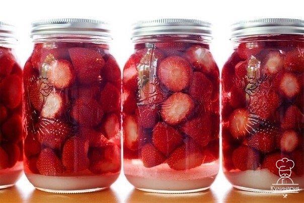 Ароматный ликер! Сильный вкус клубники и еле уловимая нотка лимона.